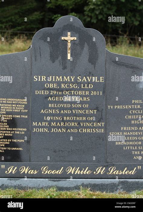 SIR JIMMY SAVILE SIR JIMMY SAVILE MEMORIAL SCARBOROUGH ENGLAND UK 20 ...