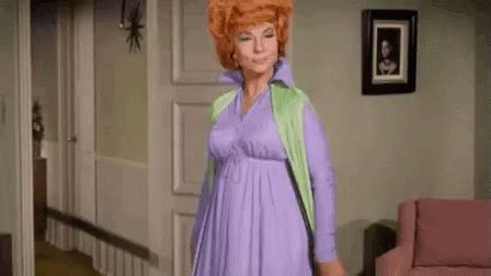 Pin by Rita de Cassia Alckmim Russo on Místico | Endora bewitched ...