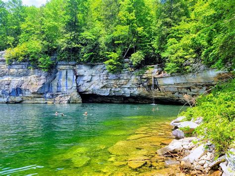 Kayaks, Canoes, SUP - Summersville Lake Retreat & Lighthouse