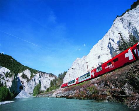 4 Trip Menaiki Kereta Api Dengan Pemandangan Yang Sangat Menakjubkan | Iluminasi