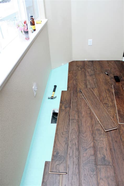 Our Modern Homestead: DIY: Laminate wood flooring project!