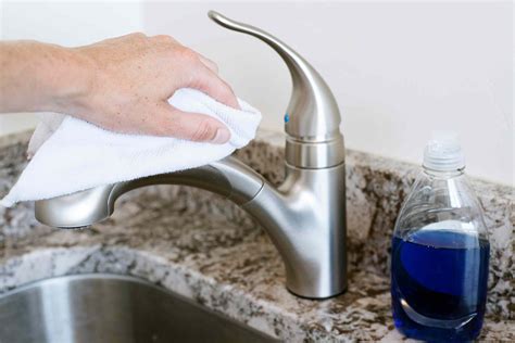 How to Clean Bathroom and Kitchen Sink Faucets