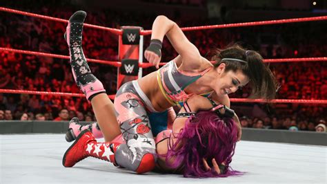 Bayley def. Sasha Banks | WWE