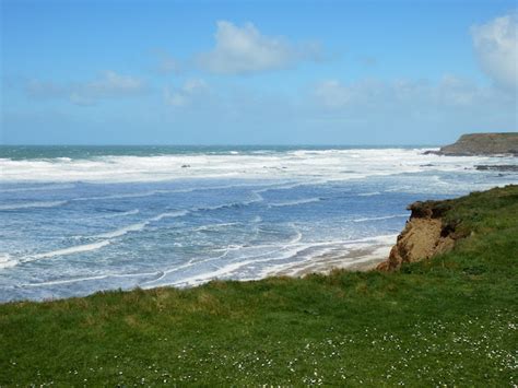 Mike's Cornwall: Miles of Beach at Widemouth Bay, Cornwall for Surfers and Holiday Makers