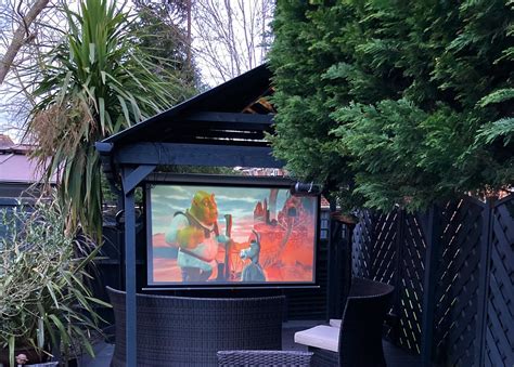 Outdoor Cinema - Home Entertainment Direct