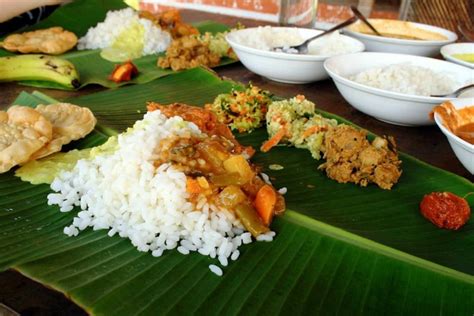 Kerala Foods: 7 Best Traditional Dishes of Kerala - Tusk Travel