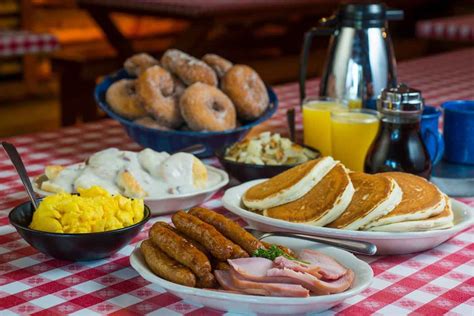 11 Best Restaurants in Wisconsin Dells - GETTING STAMPED Breakfast Platter, Breakfast Tacos, Eat ...