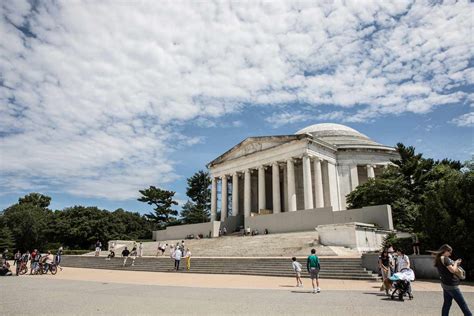 Thomas Jefferson Memorial: Washington DC Visitors Guide