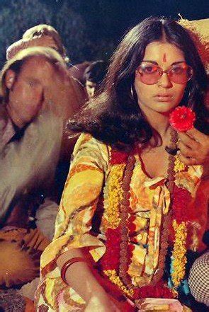 16 Zeenat Aman Looks From The 70s That Prove She Was The OG Style Icon