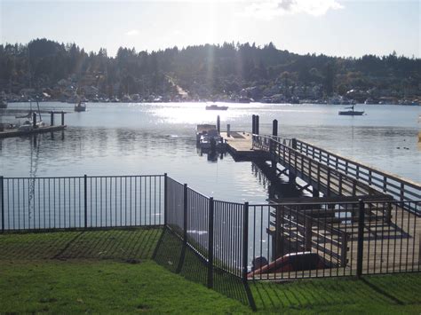 Waterfront Gig Harbor Bay 3bed 2bath w/Dock