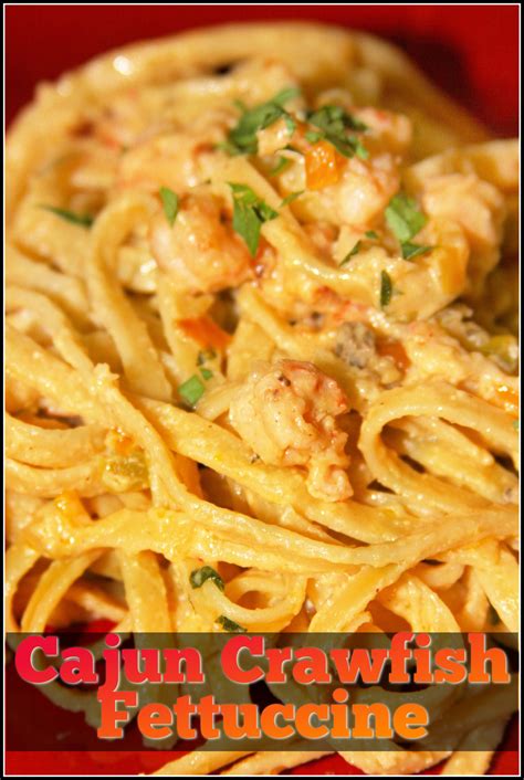 Easy Crawfish Fettuccine Recipe - CookCrews.com