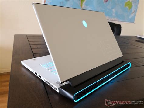 Dell Alienware m15 R3 Laptop Review: Vapor Chamber Saves The Day ...