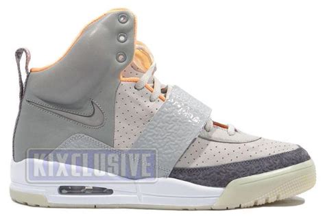 Kixclusive - Nike Air Yeezy Zen Grey / Light Charcoal