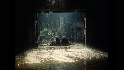 CLASSIC MOVIES REVIEWS - WHAT'S INTERESTING?: STALKER - ANDREI TARKOVSKY