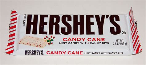 Candynstuff: Hershey's Candy Cane Bar