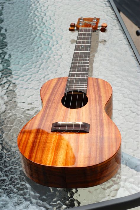 Big Island Koa Traditional Concert ukulele - REVIEW