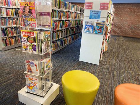 Park Ridge MagStak™ Display - Library Furniture International