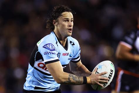 NRL 2022: Sharks star Nicho Hynes hits back at easy draw claims - Yahoo Sport