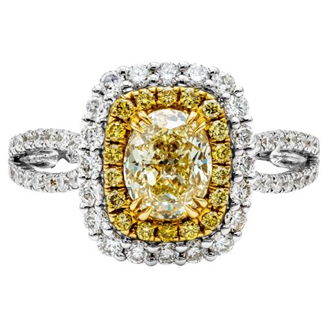 GIA Certified 1.17 Carats Oval Cut Fancy Light Yellow Diamond Engagement Ring For Sale at 1stDibs
