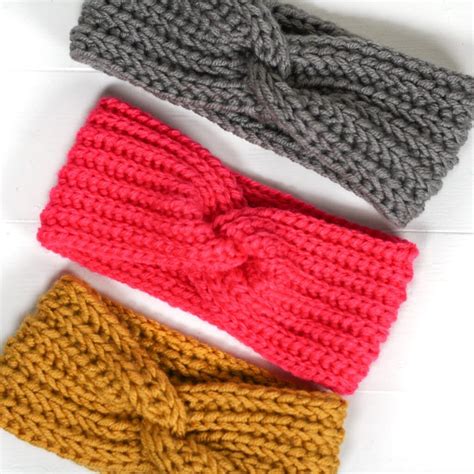 How to Crochet Twisted Ear Warmer Pattern - Winding Road Crochet