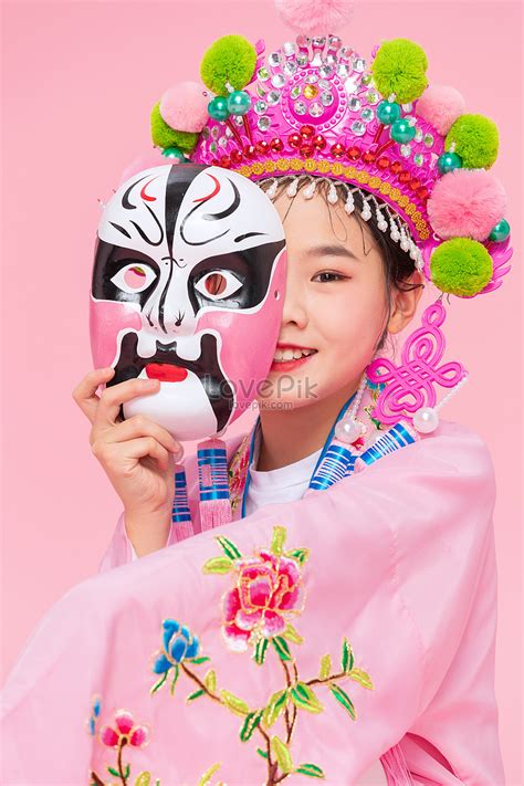 Chinese Style Children Holding Peking Opera Masks Picture And HD Photos | Free Download On Lovepik