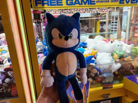 Ray Plush arrived. Looks great next to the Jakks plushes : sonicplushes