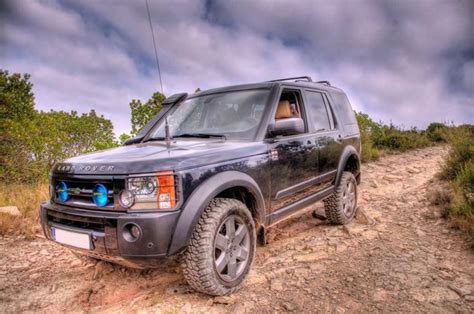 Off Road Tyres: Land Rover Discovery 3 Off Road Tyres