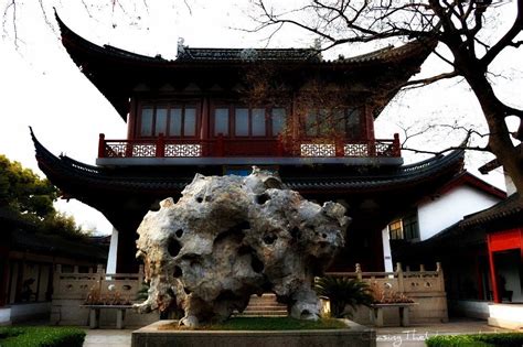 Shanghai's Confucius Temple, worshiping nature in China