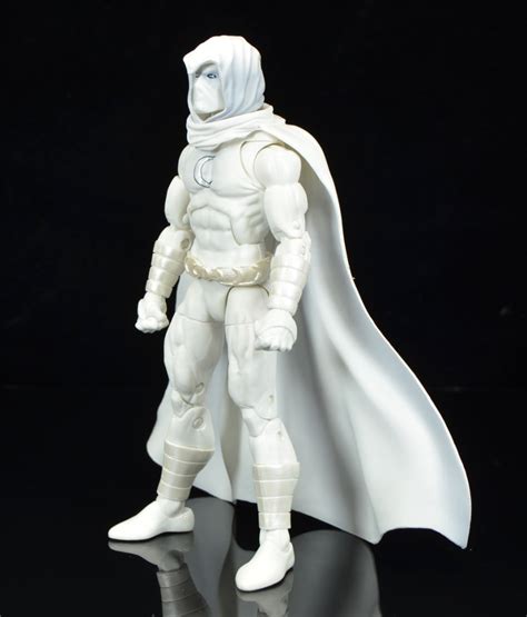 Hasbro: Marvel Legends Walgreens Moon Knight Review