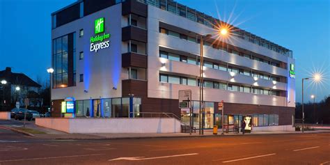 Holiday Inn Express London - Golders Green (A406) Map & Driving Directions