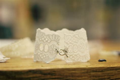 sassafras: lovely lace bracelets :: diy