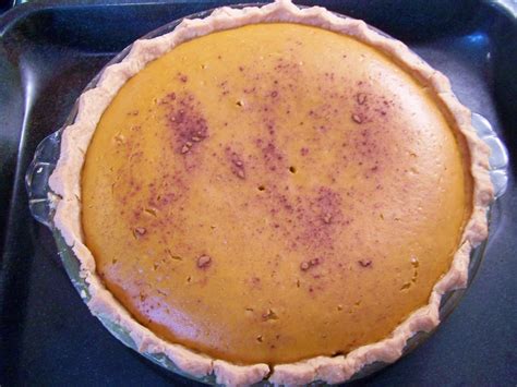 Organic Gluten Free Pumpkin Pie recipe, made with homemade winter ...