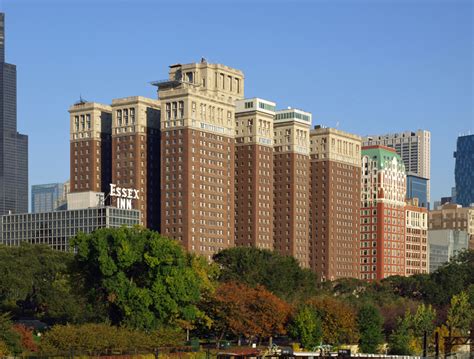 Chicago Hilton & Towers - The Skyscraper Center