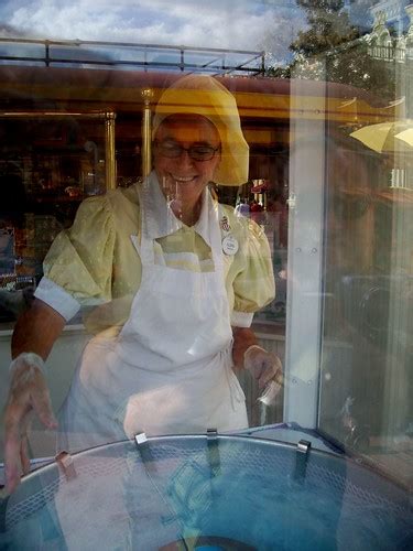 Friendly Cotton Candy maker.jpg | On Main St. USA in the Mag… | Flickr