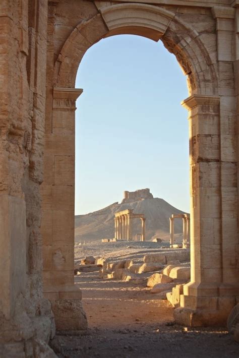 Ancient ruins at Palmyra, Syria | MATTHEW'S ISLAND