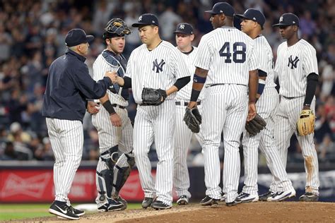 Yankees: Five moves the team should make without blinking