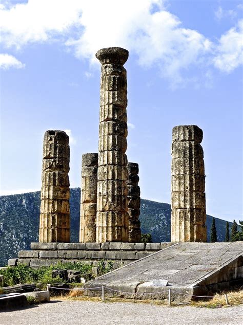 Ruin of an ancient Doric Temple | Classical building, European ...