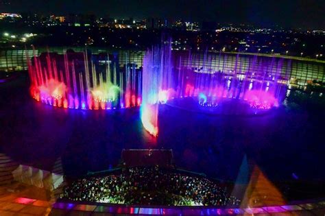 Look: Water and lights show at Okada Manila - PinoyFeeds