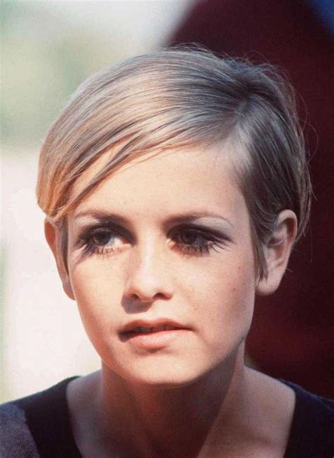 60x Style Twiggy, Twiggy Now, 60s Twiggy, Pixie Hairstyles, Pixie Haircut, Vintage Hairstyles ...