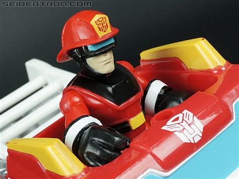 Transformers Rescue Bots Cody Burns (Fire Station Prime) Toy Gallery (Image #15 of 66)