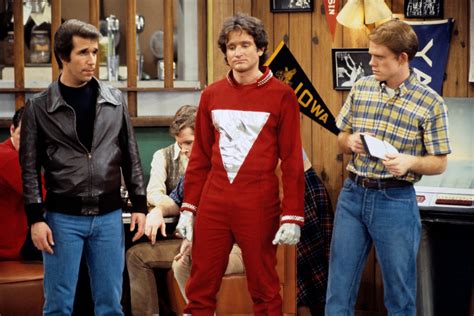 Mork And Mindy: Behind The Scenes Secrets About Robin Williams Show ...