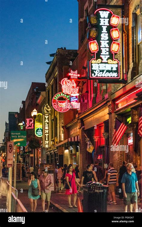 Country Music bars on Broadway, Nashville, Tennessee, USA Stock Photo - Alamy