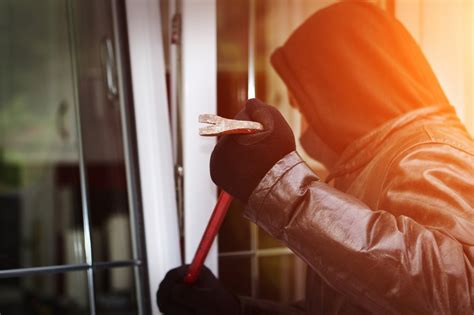 Home During a Burglary or Break-In: What Should You Do?