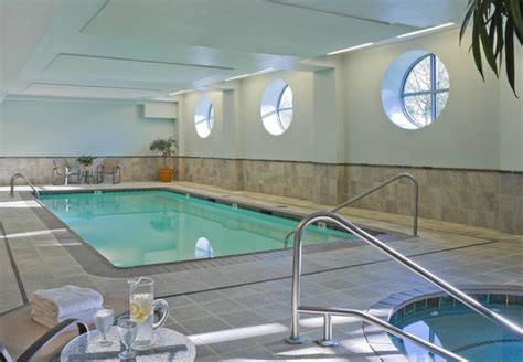 Courtyard Burlington Harbor Hotel (Burlington (VT)) - Deals, Photos ...