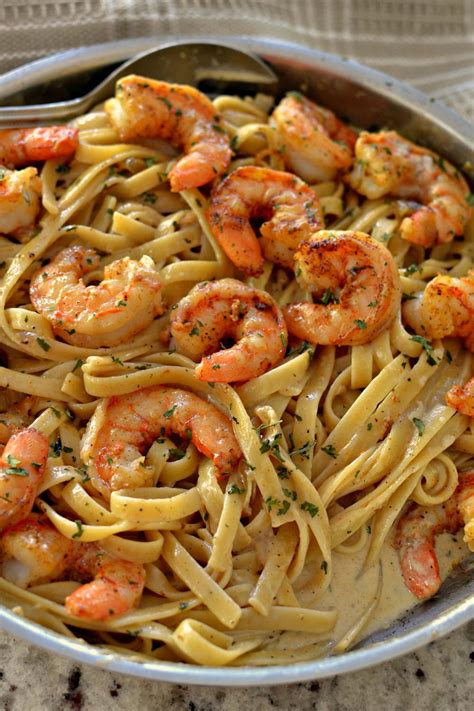 Cajun Shrimp Pasta | RecipeLion.com