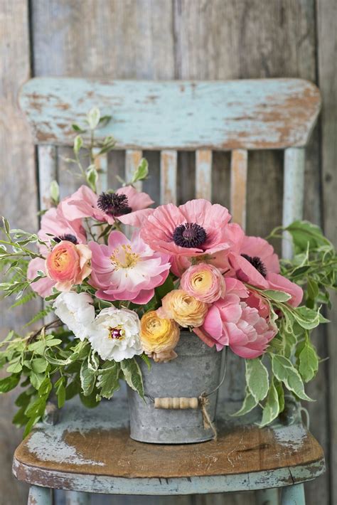 Pin van Melpo Siouti op Floral Farmhouse | Boeket bloemen, Bloemstukken, Bloemen boeket