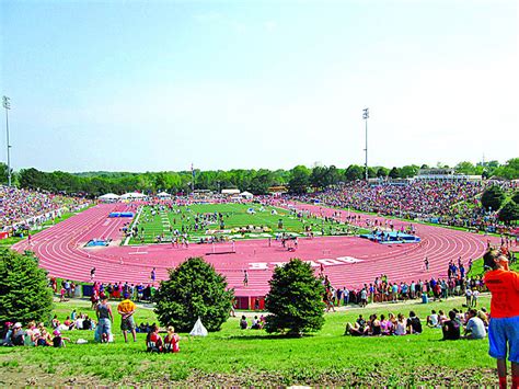 America's Track & Field Stadiums: NebraskaDaily Relay