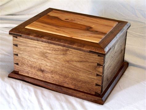 10 Plans for Making A Wooden Box in 2020 | Jewelry box plans, Wooden jewelry boxes, Wooden box ...