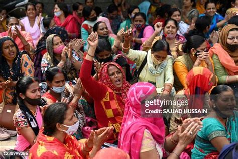 Indian Anganwadi Workers Photos and Premium High Res Pictures - Getty ...