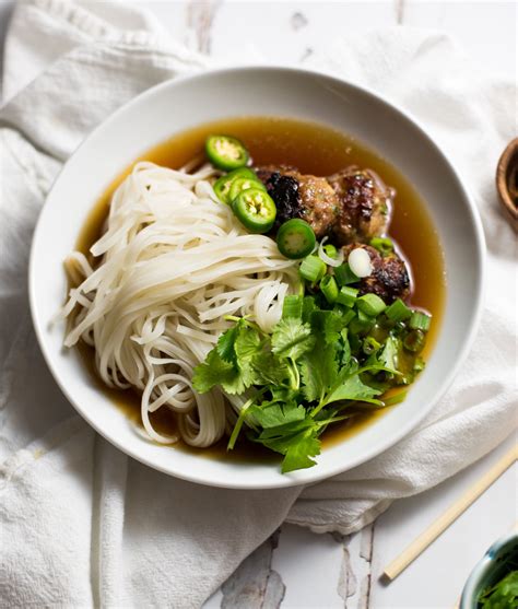 Vietnamese Meatball Pho Noodle Soup (Pho Bo) - Cooking and Beer